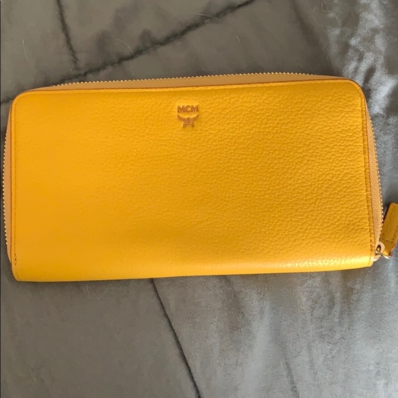 MCM Wallet - Picture 1 of 5